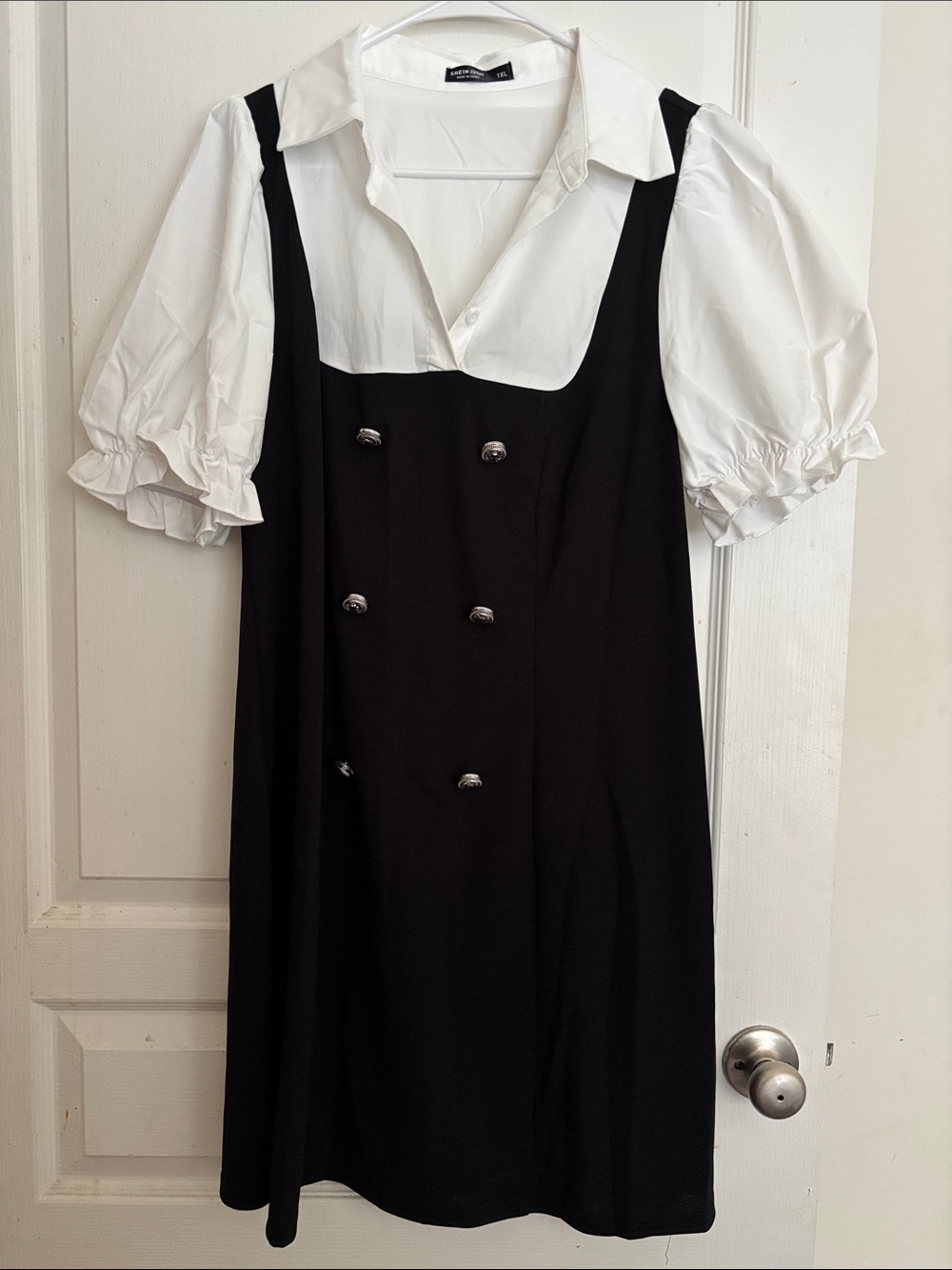 NEW Black & White Puff Sleeve Double-Breasted Dress
